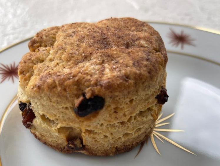 Cinnamon Raisin Scones