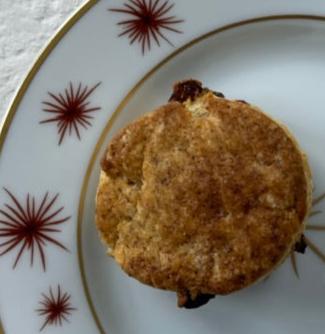 Cinnamon Raisin Scones